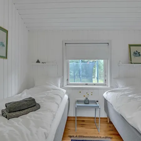 Semesterbostad Beautiful In With Kitchen *