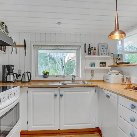 Semesterbostad Beautiful In With Kitchen
